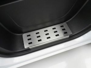 Nášlapy - nerez predné pre RENAULT Master, 2024-
