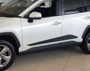 Lišta dverí F64 pre SUZUKI Across, 2020-