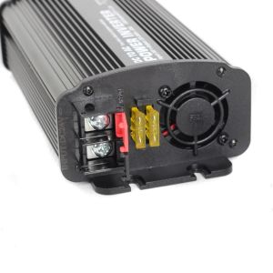 CAR600 - Menič napätia z 12V na 230V - 600W + USB