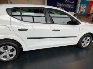 Ochranná lišta dverí F03 pre Dacia Sandero, 2021- / vrátane Stepway